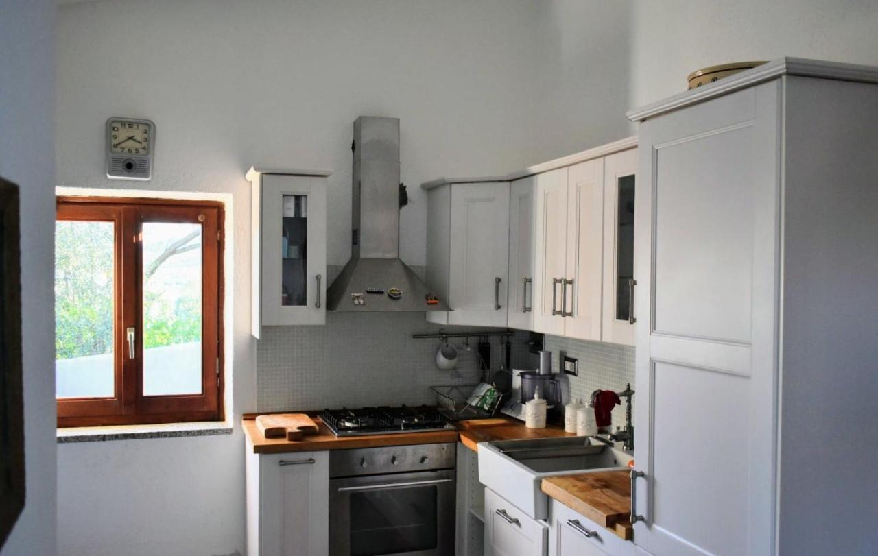 Iss Travel, Sea View Apartment Il Corbezzolo - Ground Floor With Air-Condition San Teodoro  Bagian luar foto